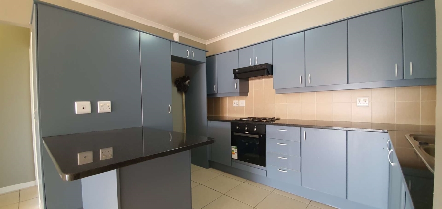 To Let 3 Bedroom Property for Rent in Royal Ascot Western Cape